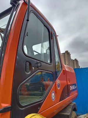 DOOSA DH140W-7 Escavatore usato con pompa idraulica Parker Velocità nominale 4,2 km/h