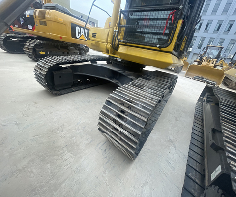 2018 KOMATSU PC220-8 Escavatore usato con motore MITSUBISHI in buone condizioni di funzionamento