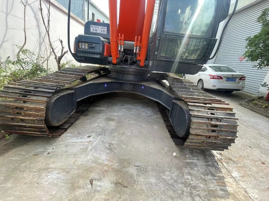 Escavatore usato Hitachi ZX210 con capacità di 0.45m3 e peso della macchina 21500 KG