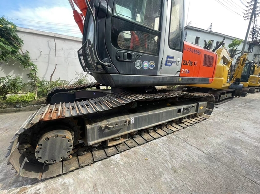 Escavatore usato Hitachi ZX210 con capacità di 0.45m3 e peso della macchina 21500 KG