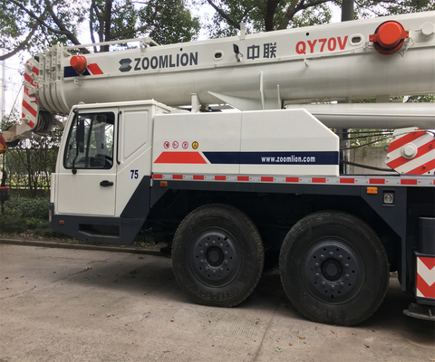 ZOOMLION QAY180 Gru camion gru mobile 70000 kg per il mercato cinese dell'edilizia