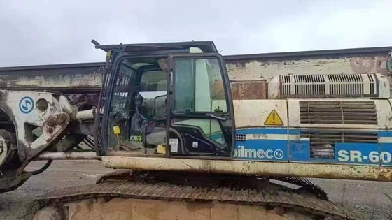 Perforazione a portata di mano con un impianto rotativo diesel per la perforazione di terra SOILME SM870 SR60 TH55