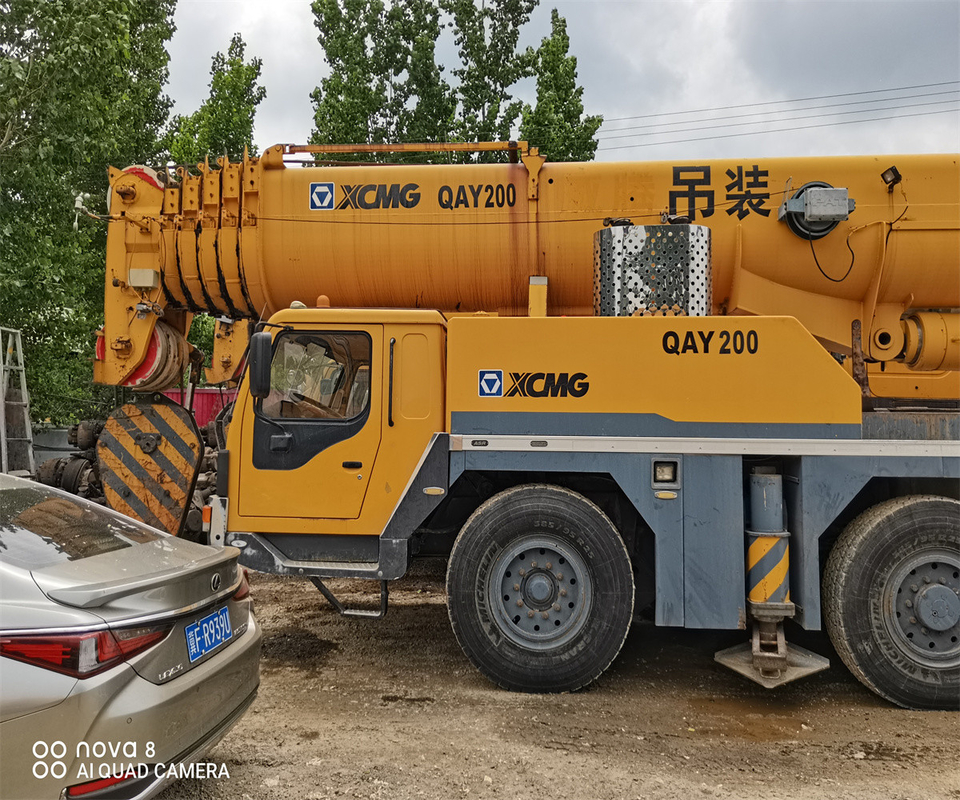 XCMG QY25K5C QY25K5D QY50KC QY70KC QY100K-II QY130K QY160K Gru mobile usata con motore HINO