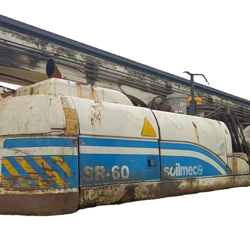 Perforazione a portata di mano con un impianto rotativo diesel per la perforazione di terra SOILME SM870 SR60 TH55