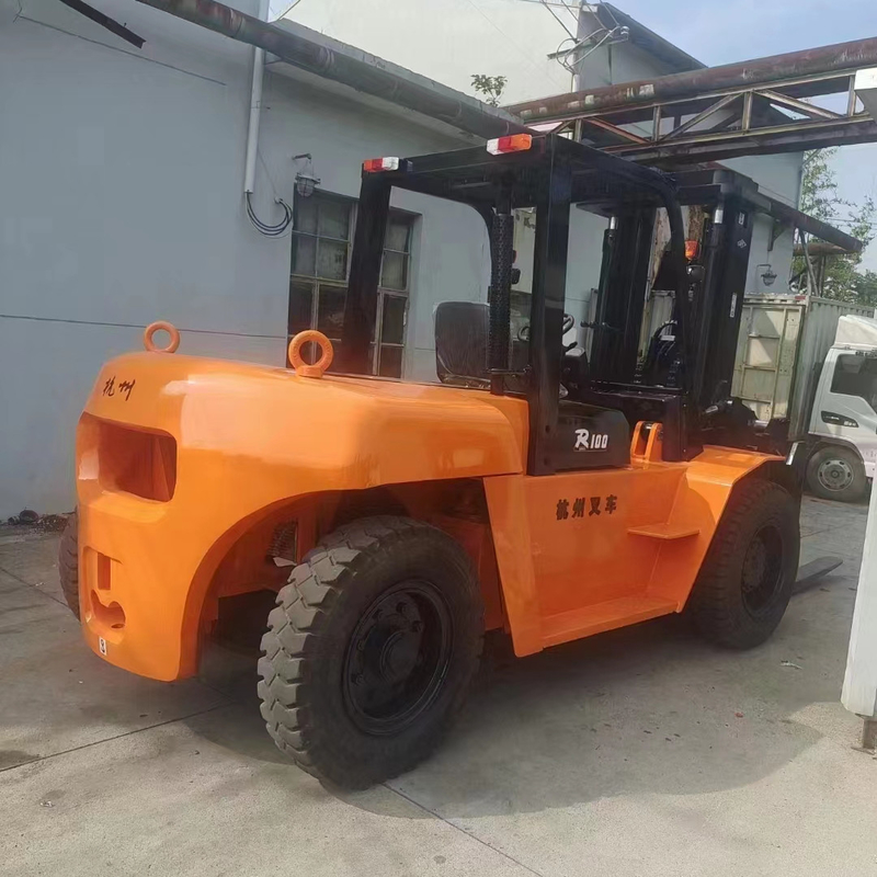 Migliora l'efficienza del tuo magazzino con il carrello elevatore HANGCH R100 e la lunghezza della forcella di 1220 mm