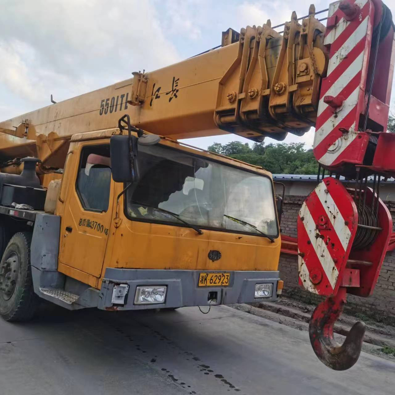 LT1130 LT1070 LT1055 130T 70T 55T 100T gru camion con altezza di sollevamento massima di 48m